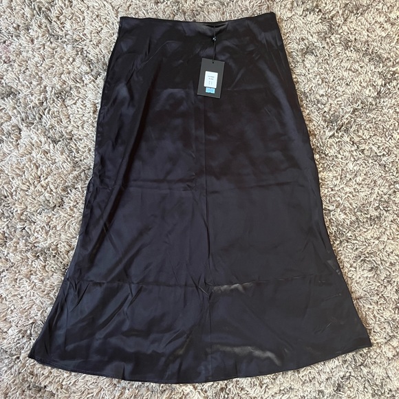 NEW Satin midi skirt - Picture 3 of 5